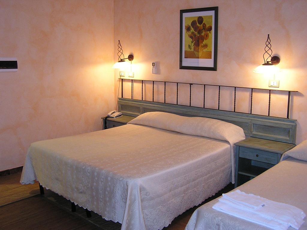 Hotel Mistral Portoscuso Eksteriør billede